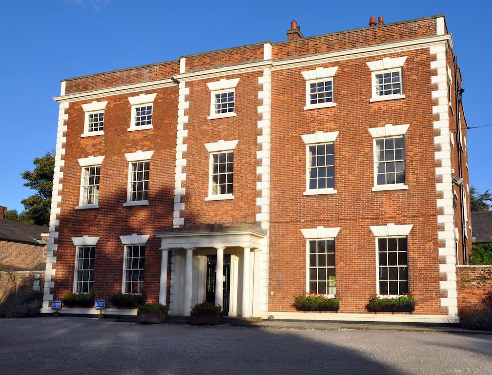 Trafford Hall Hotel Chester Exterior photo